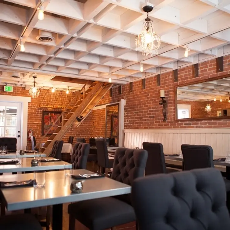 Thomas Hill Organics Gallery