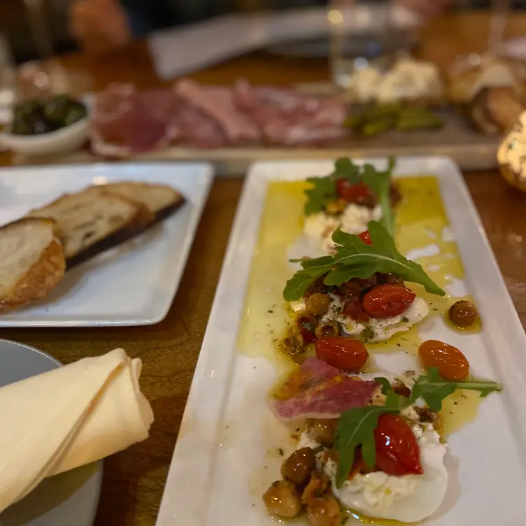 Vin Antico Gallery