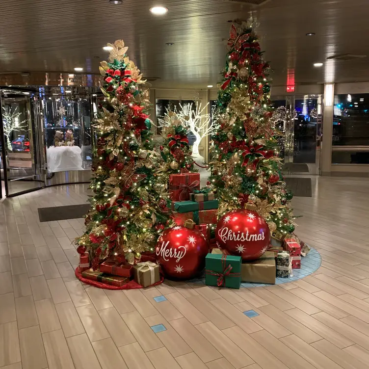 Dockside - Coeur d'Alene Resort Gallery