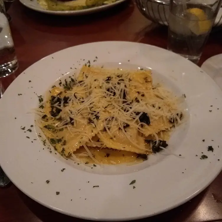 Symphony's Cafe Gallery