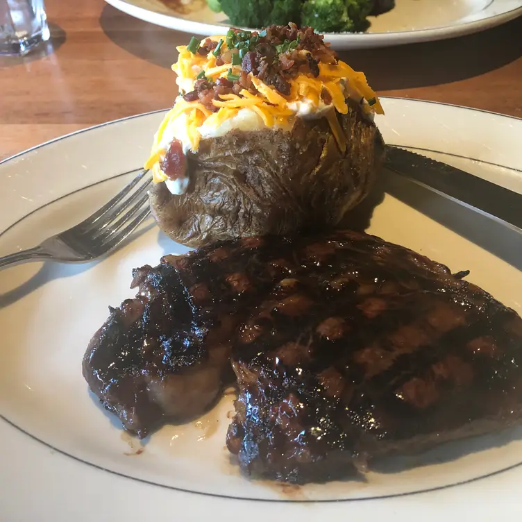 J. Alexander's - Oak Brook Gallery