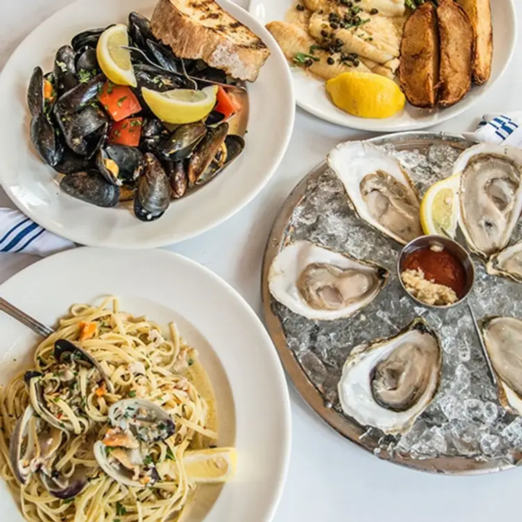 Turner's Seafood - Salem Gallery