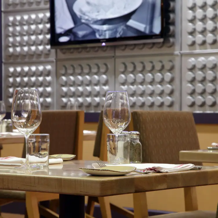 The Pantry Restaurant - The Verve-Crowne Plaza Gallery