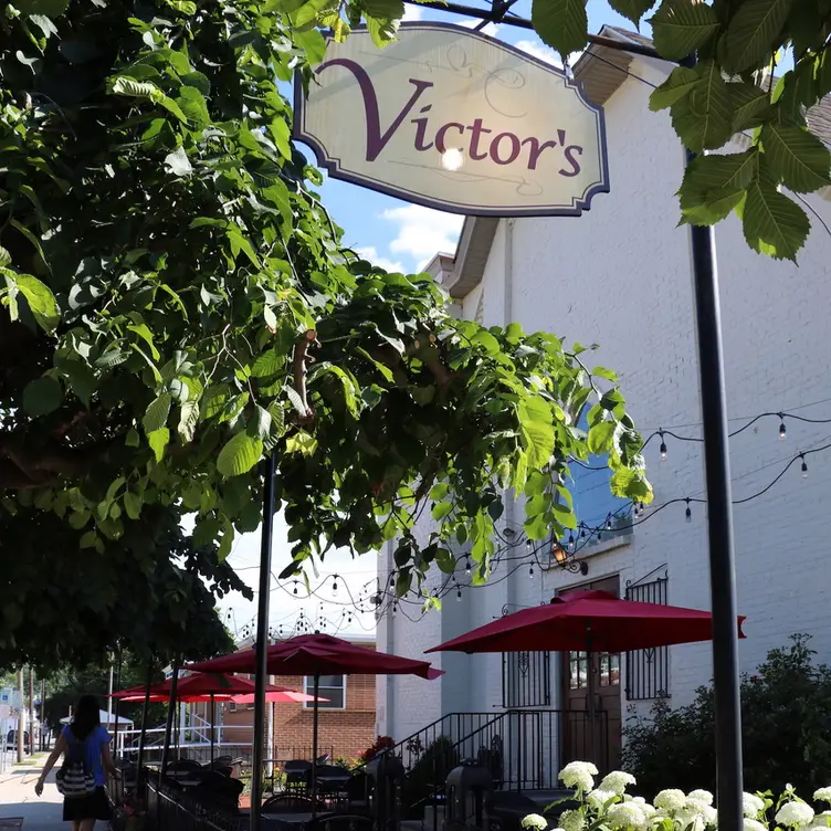 Victor's Italian Restaurant Gallery