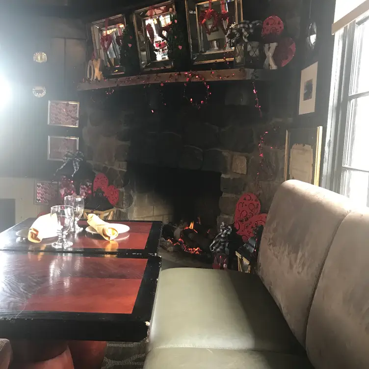 Yardley Inn Restaurant and Bar Gallery