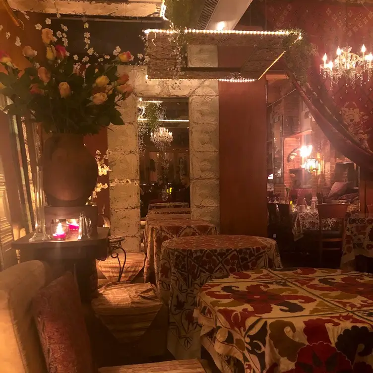 CAV Restaurant Gallery