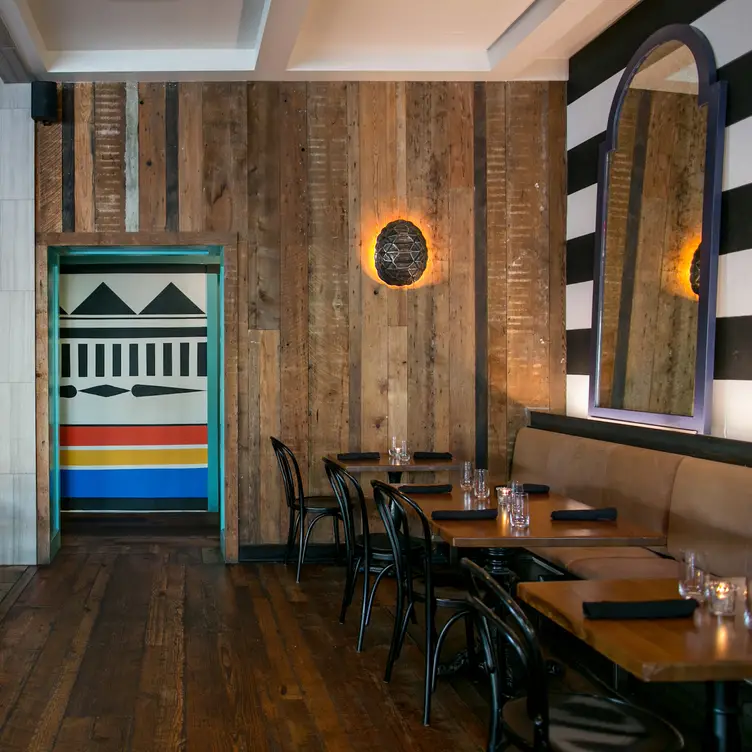 Arro - Permanently Closed Gallery