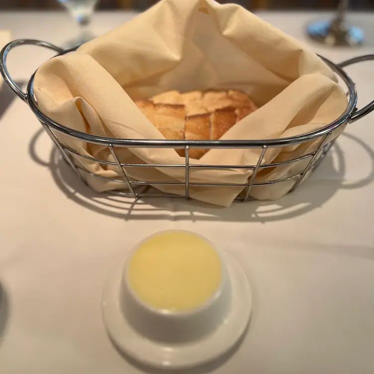 Cadot Restaurant Gallery
