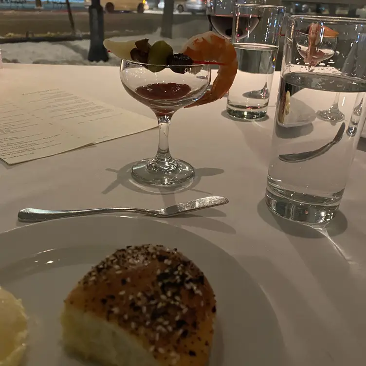 L'Etoile Restaurant Gallery